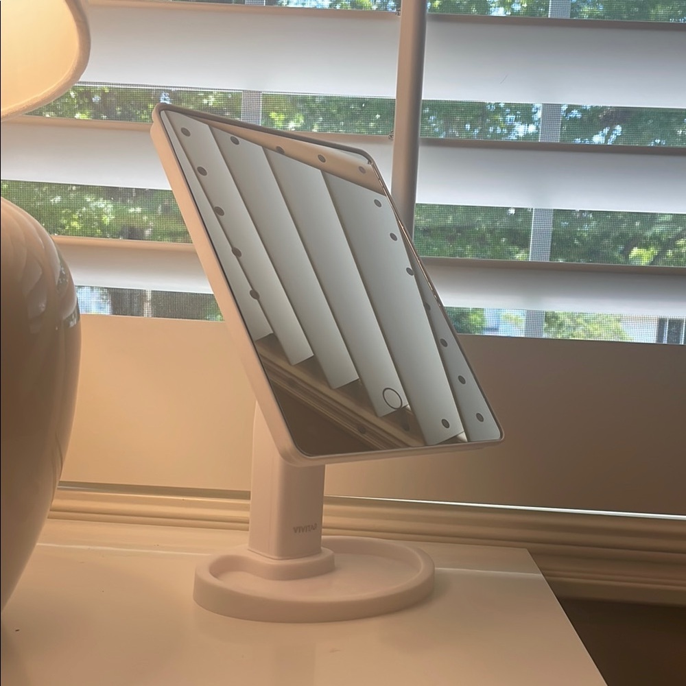 Vivitar White Vanity Mirror with LED Lights